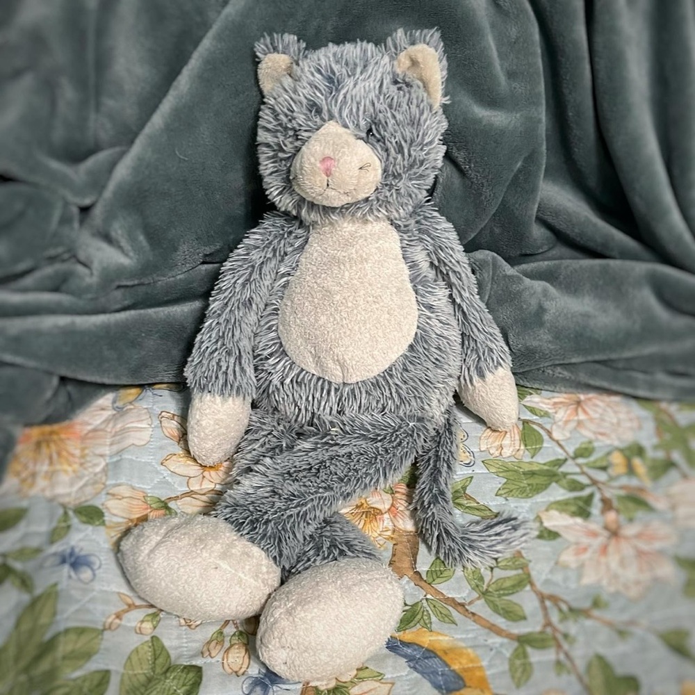 Grey Cat Plushie 🐈‍⬛ (Jellycat Brand)